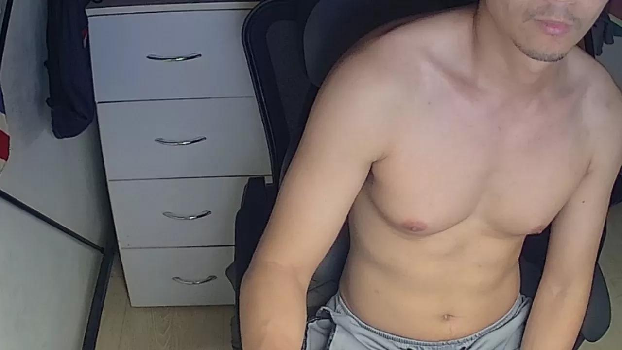 hawky404 on Cam4 