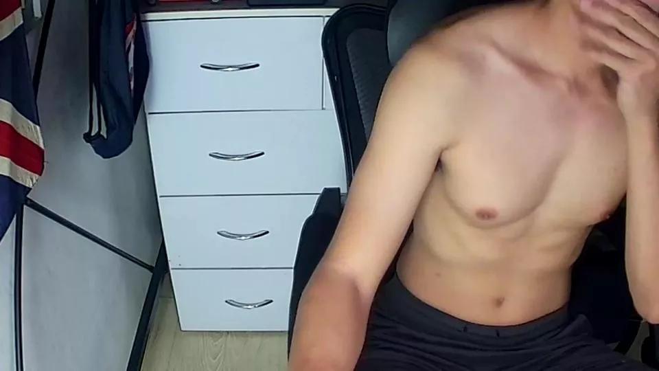 hawky404 on Cam4 