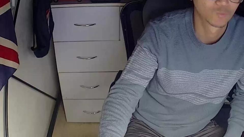hawky404 on Cam4 