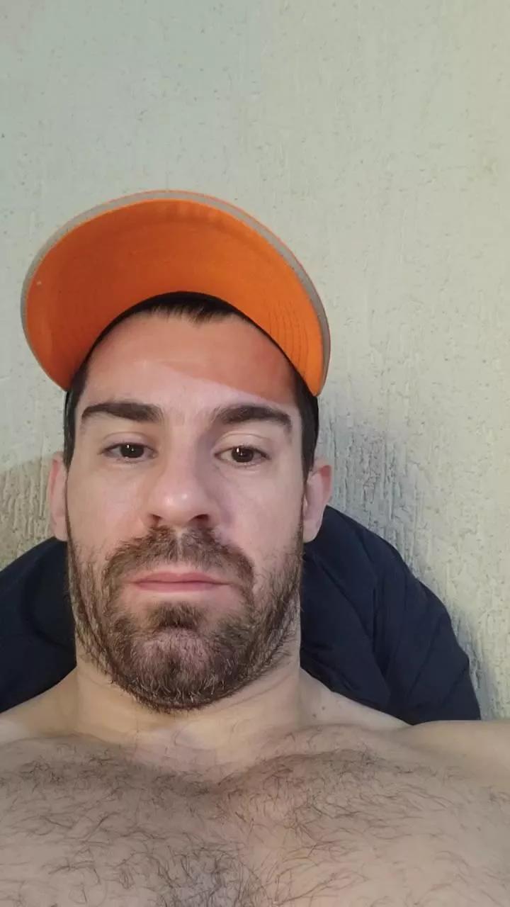 horneydaddysp41 on Cam4 