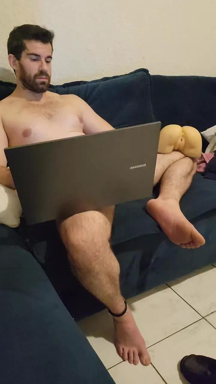 horneydaddysp41 on Cam4 