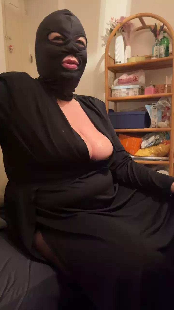 hotlipz_xxx69 on Cam4 