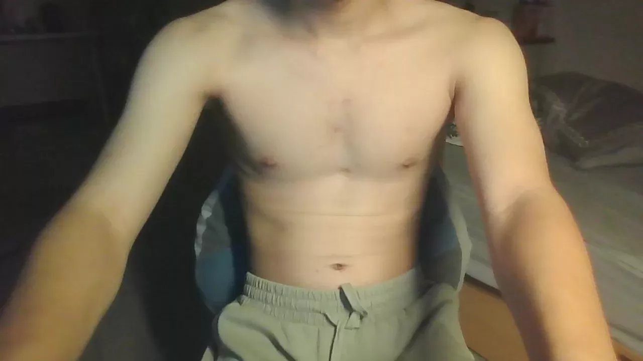 Offline hungerzero3 on Cam4