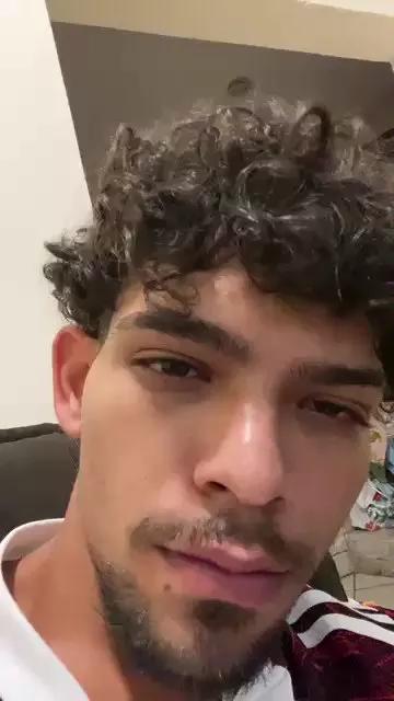 icaruspriv on Cam4 