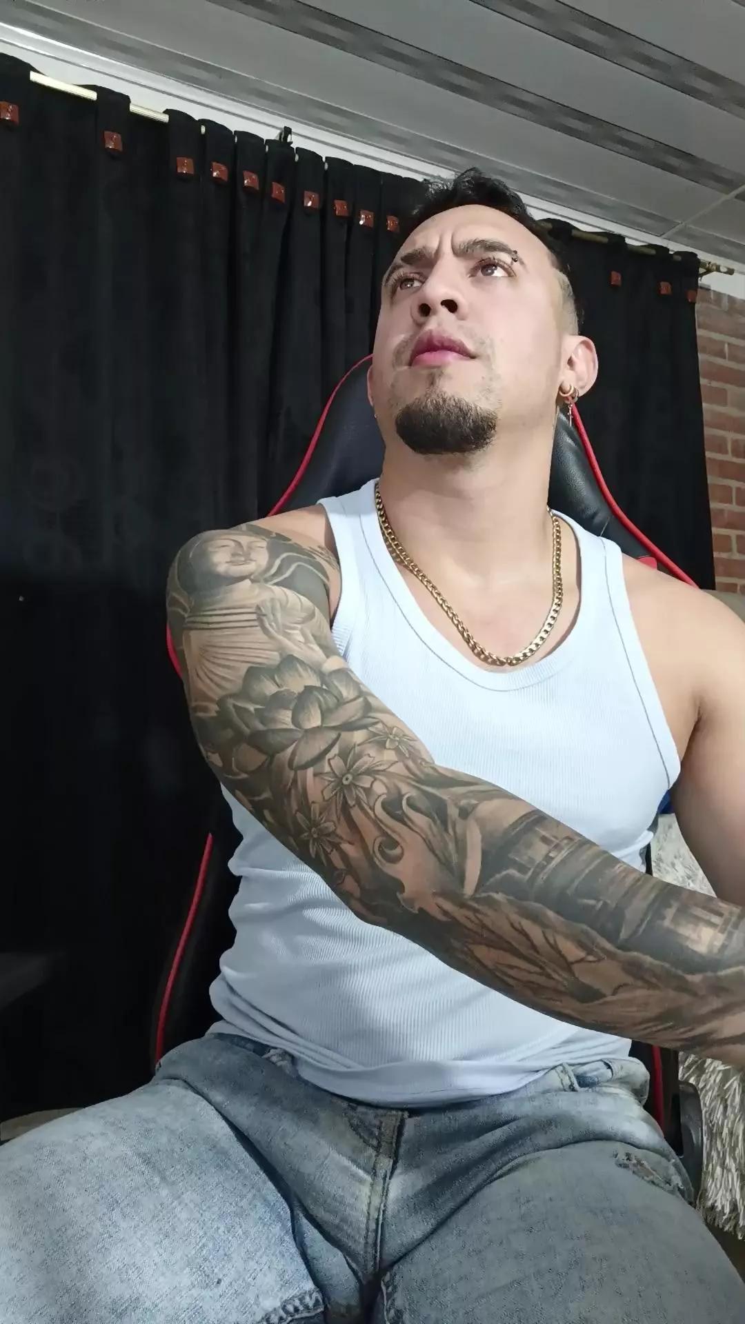 Im_massimo777 on Cam4 