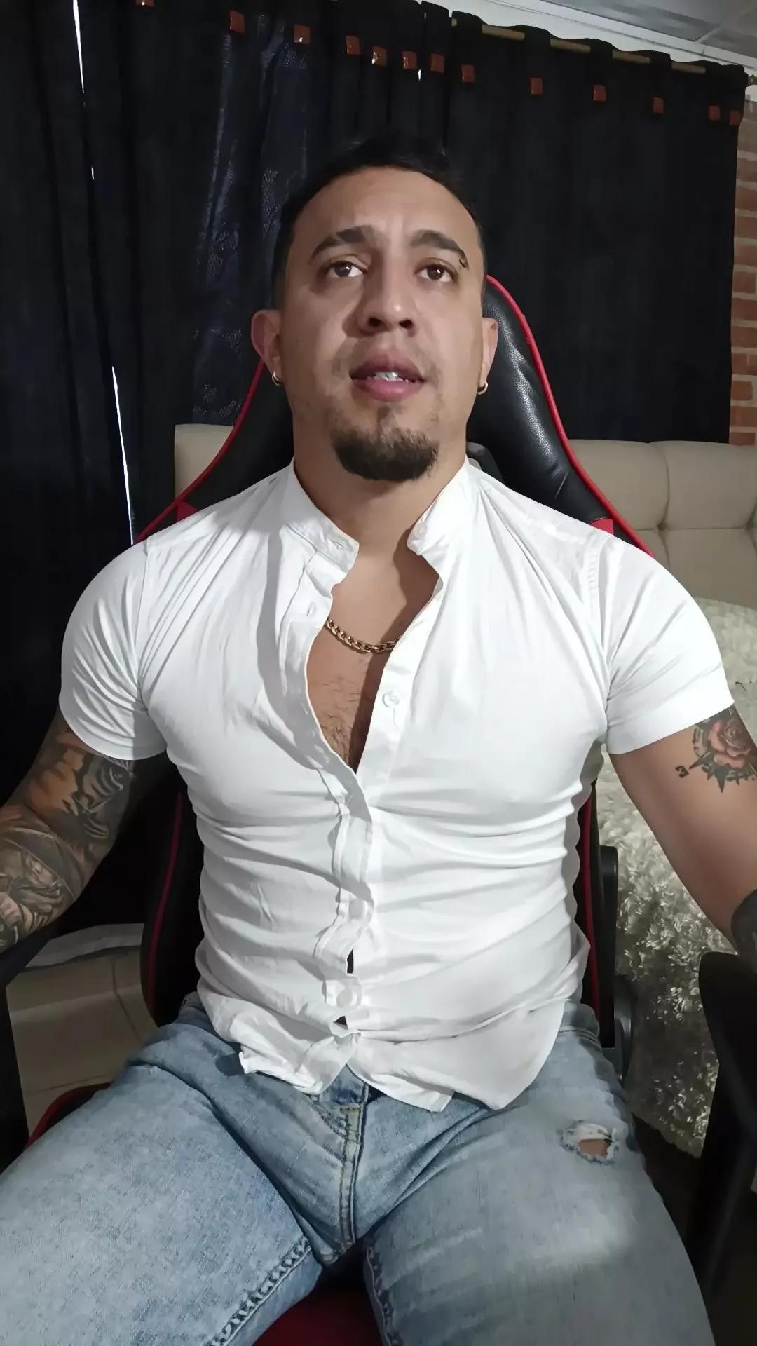 Im_massimo777 on Cam4 