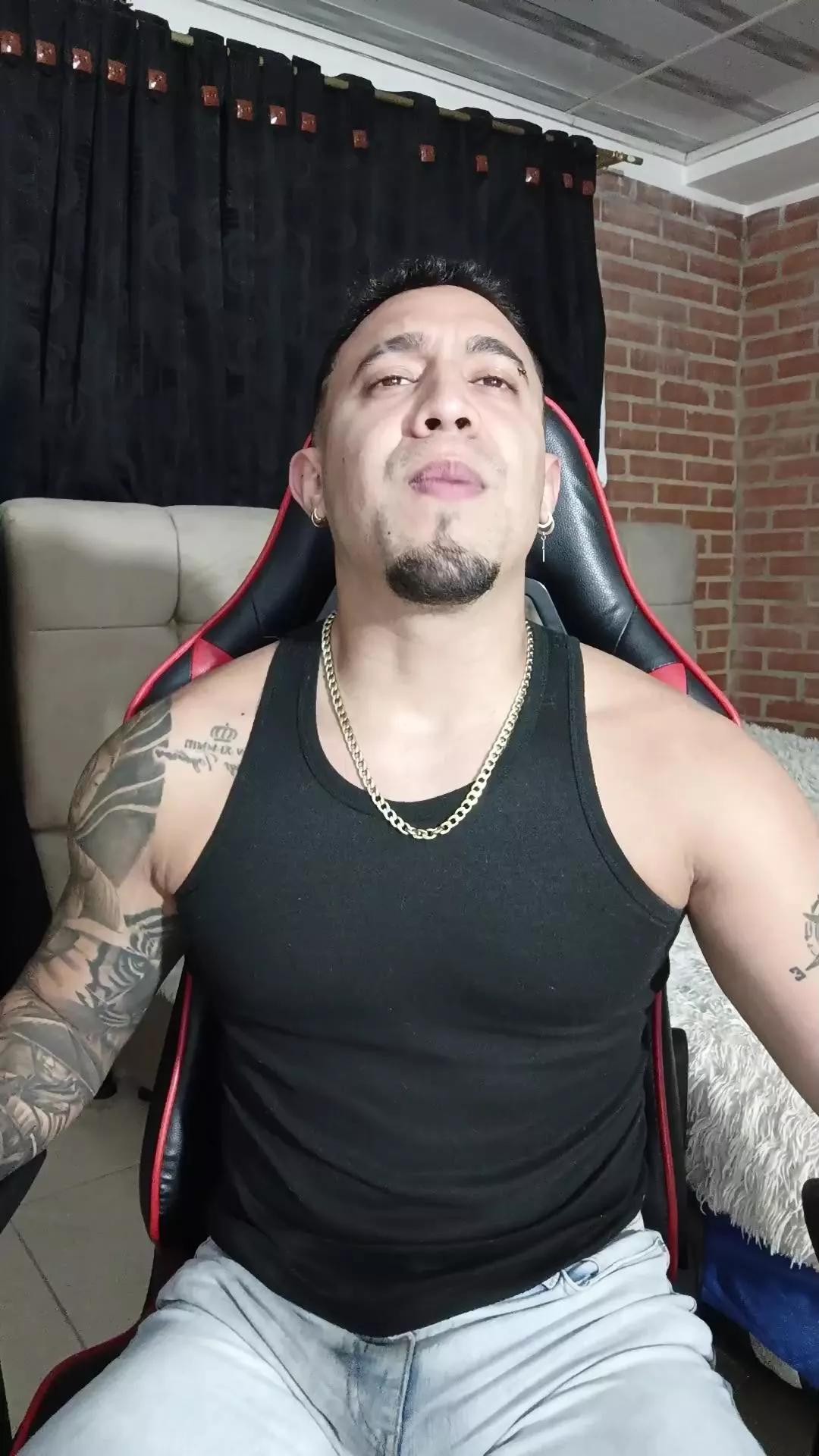 Im_massimo777 on Cam4 