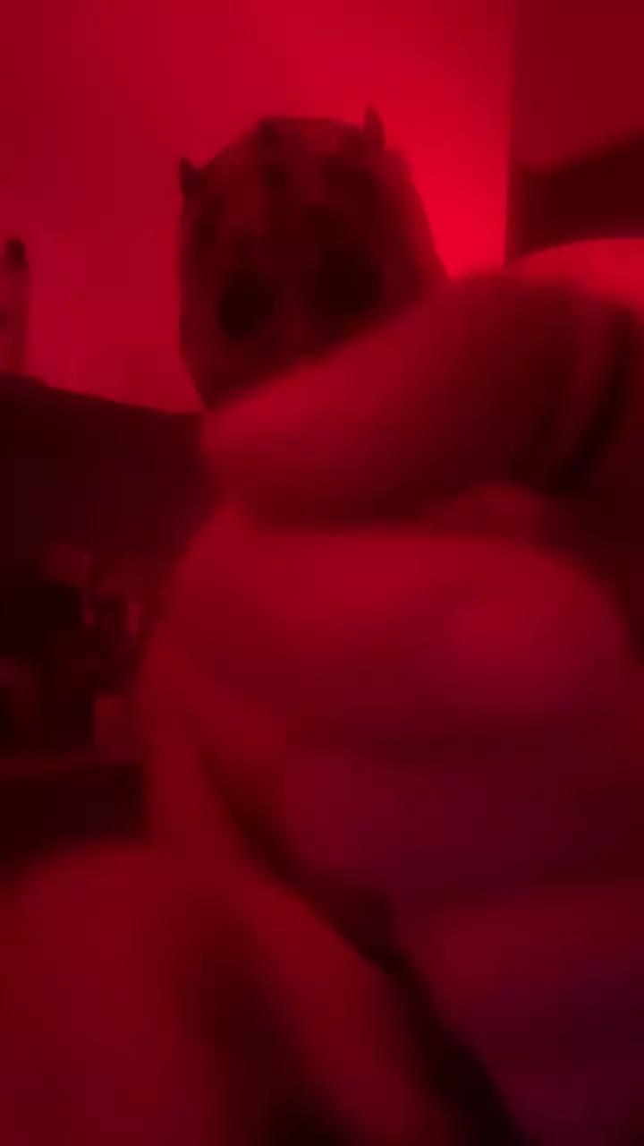 Infestacon on Cam4 