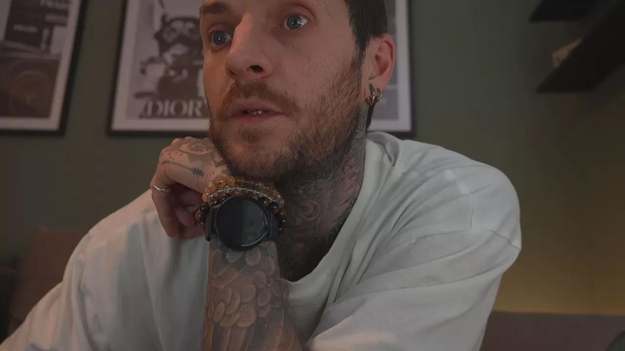 InkedBankDaddy on Cam4 