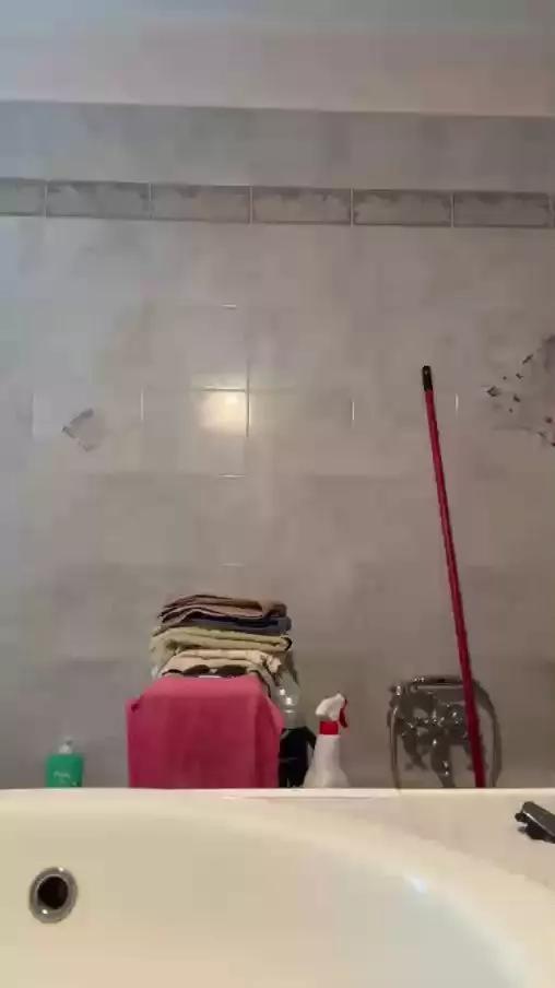 Intriganteevo on Cam4 