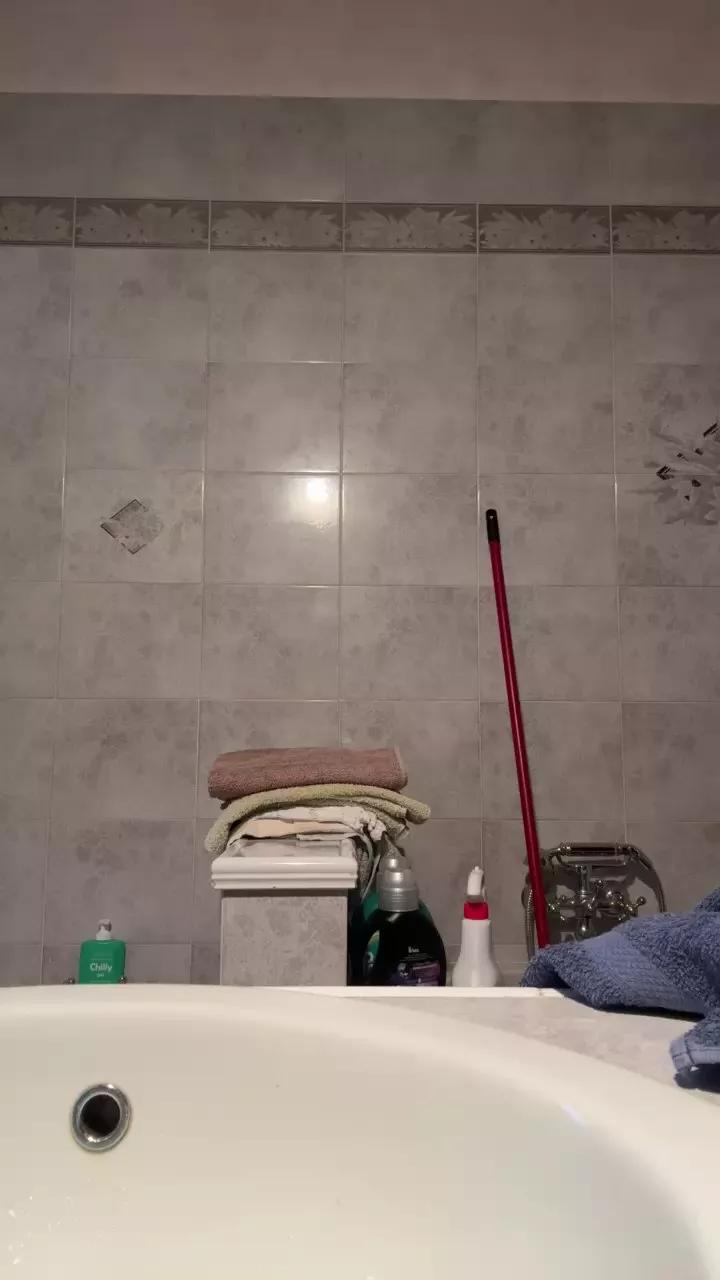 Intriganteevo on Cam4 