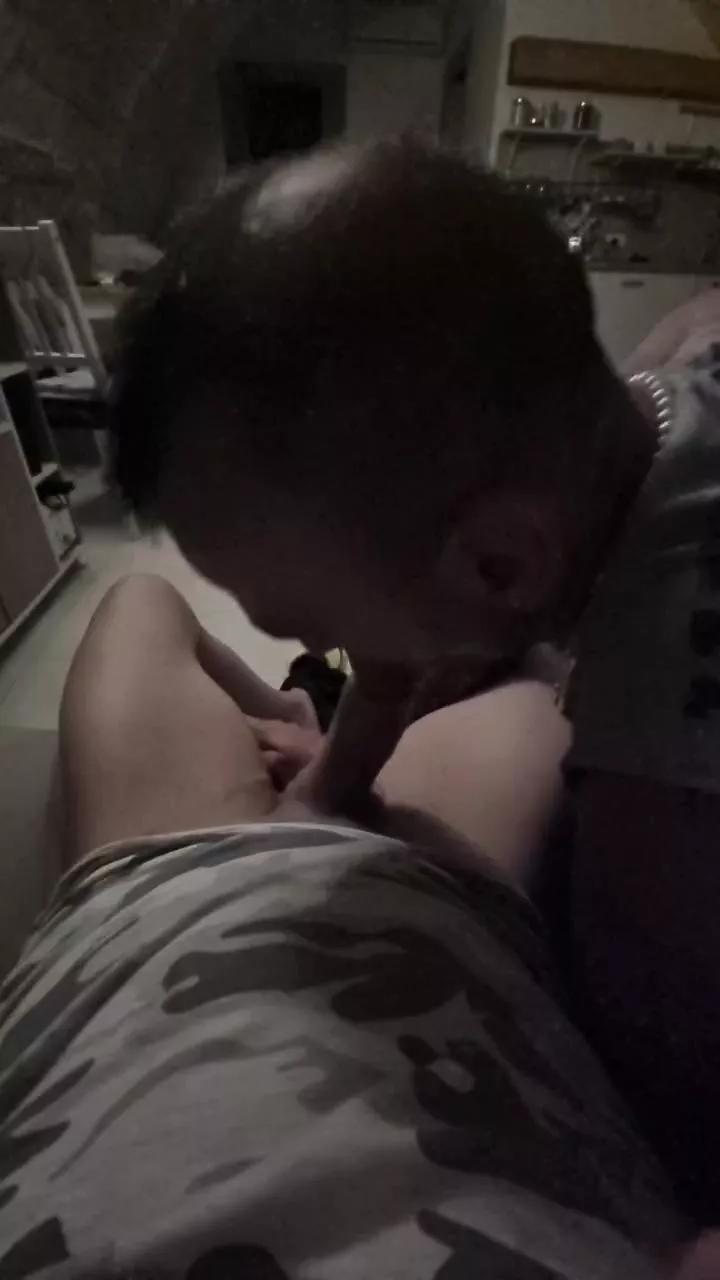 Italiancouple85 on Cam4 