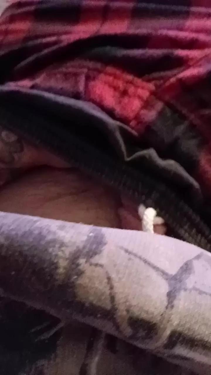 Itzmeebaby on Cam4 