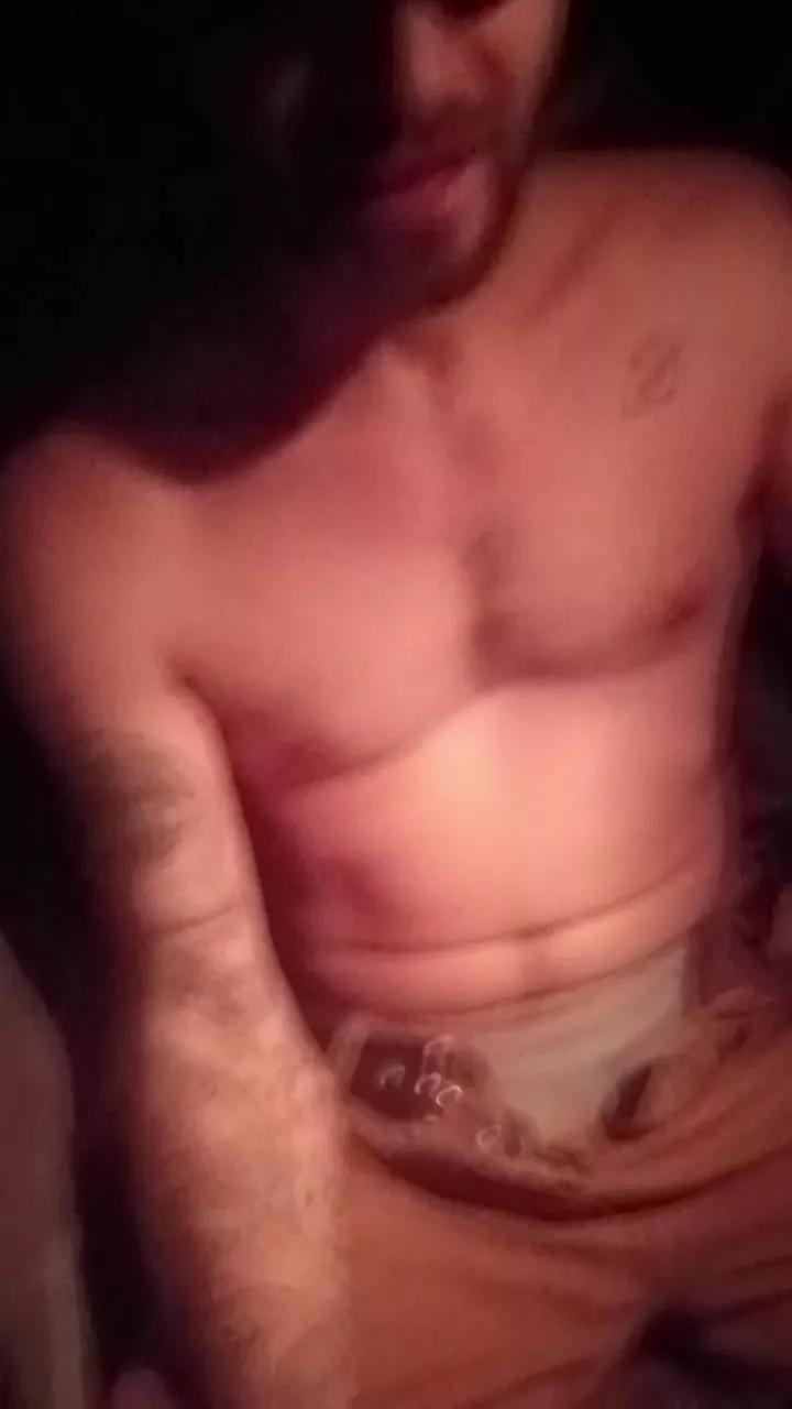 Itzmeebaby on Cam4 
