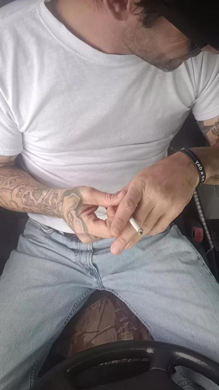 Itzmeebaby on Cam4 