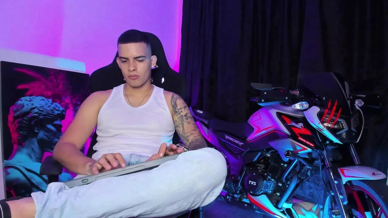 jacob_fireexx on Cam4 