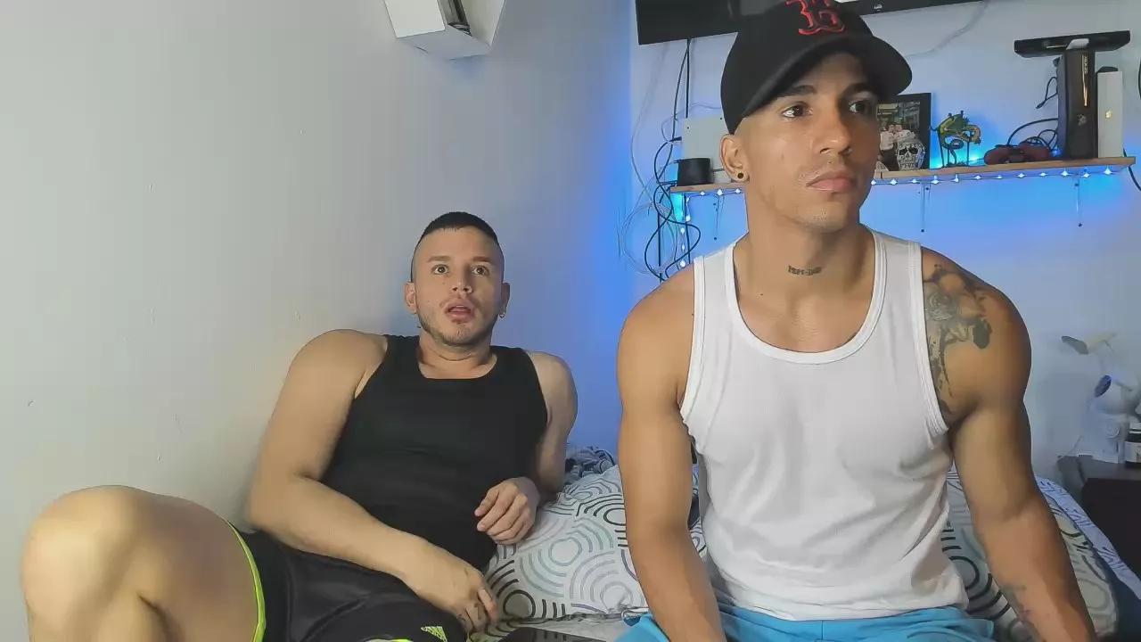 james_and_maxx on Cam4 