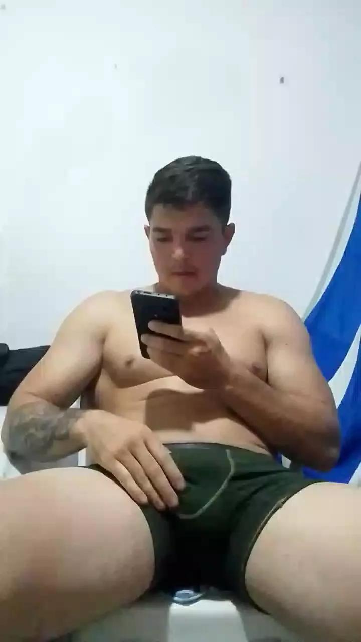 javiercol24 on Cam4 