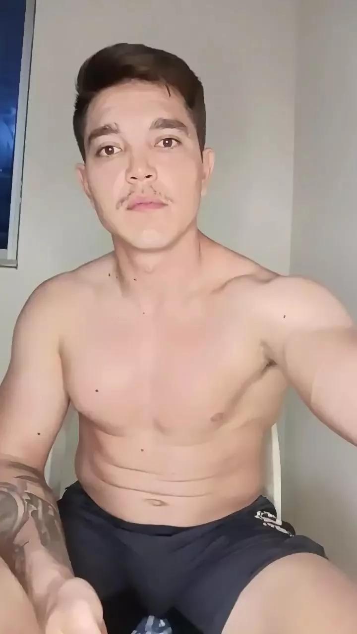 javiercol24 on Cam4 