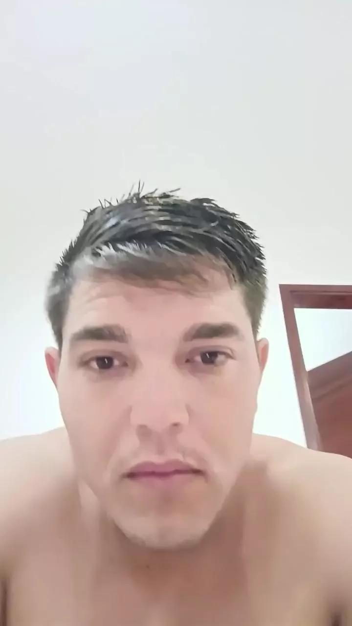 javiercol24 on Cam4 