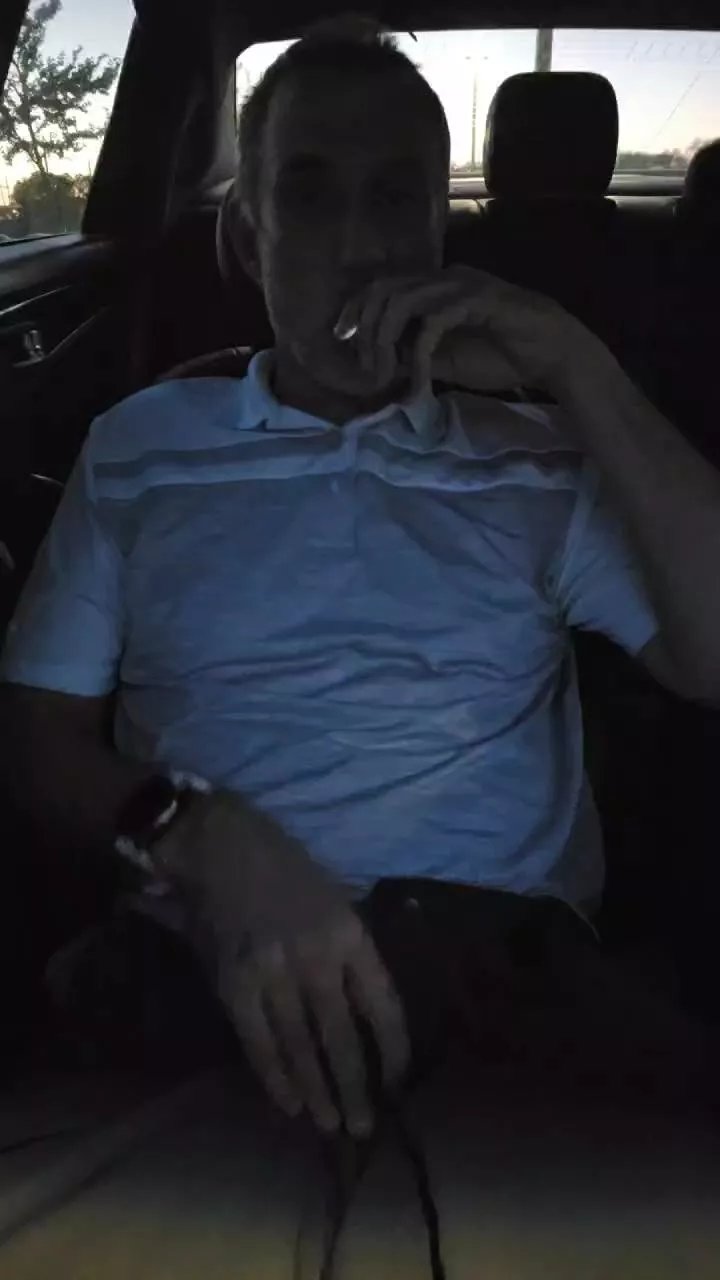 Offline Jaywillpla_y on Cam4