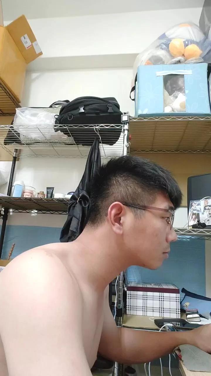 JHUANG on Cam4 