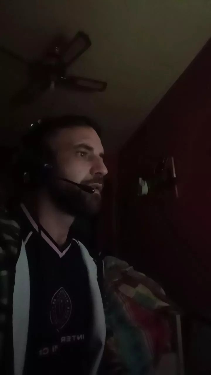 Offline Joni20cm on Cam4