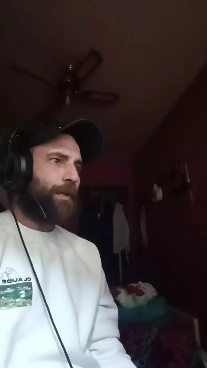 Offline Joni20cm on Cam4