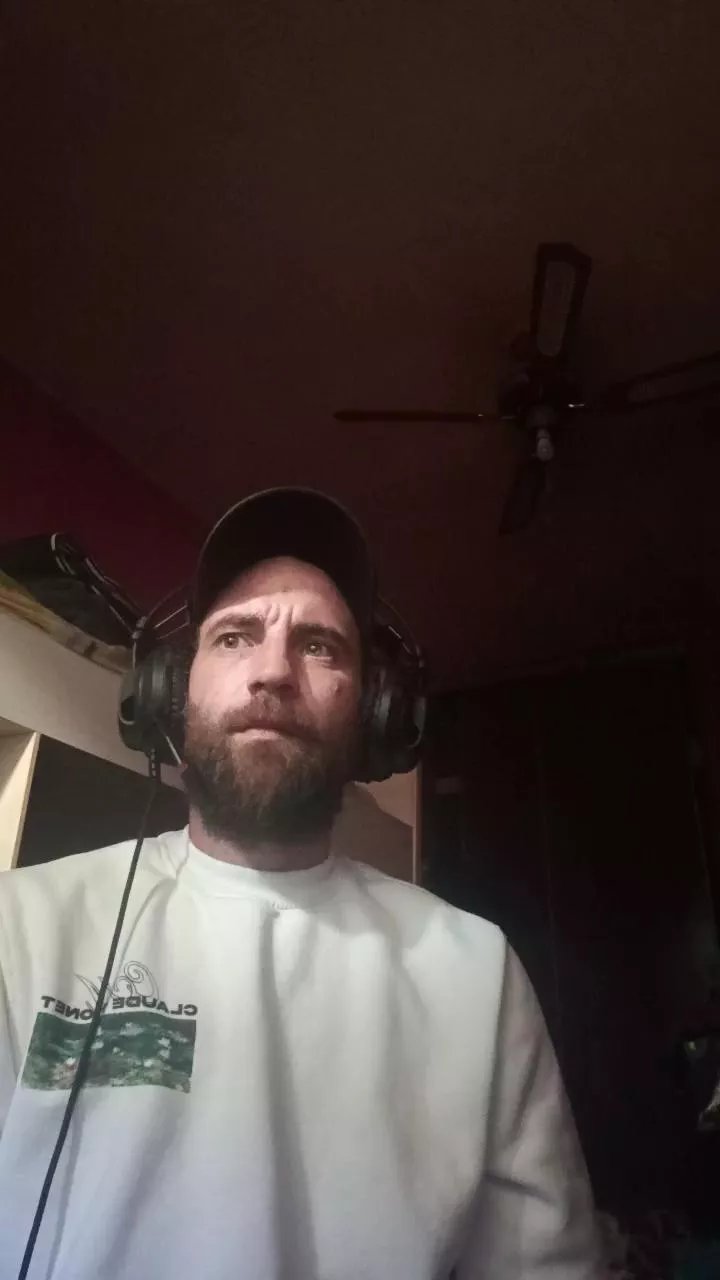 Offline Joni20cm on Cam4