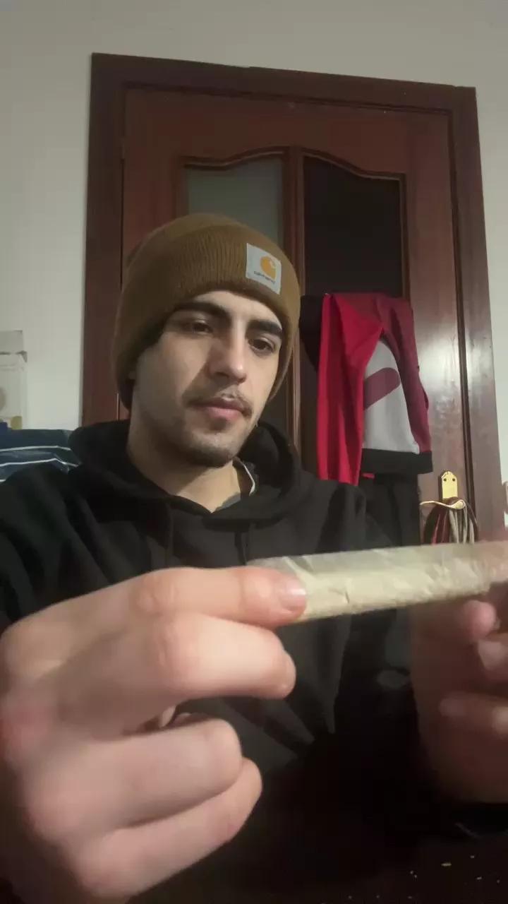 Jovencitobcn21 on Cam4 