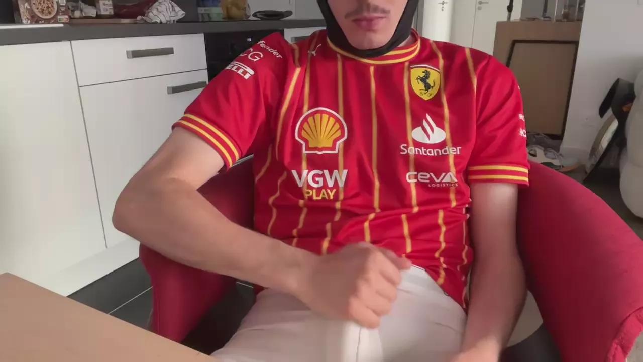 jules300 on Cam4 
