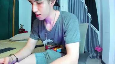 Kervs__ on Cam4 