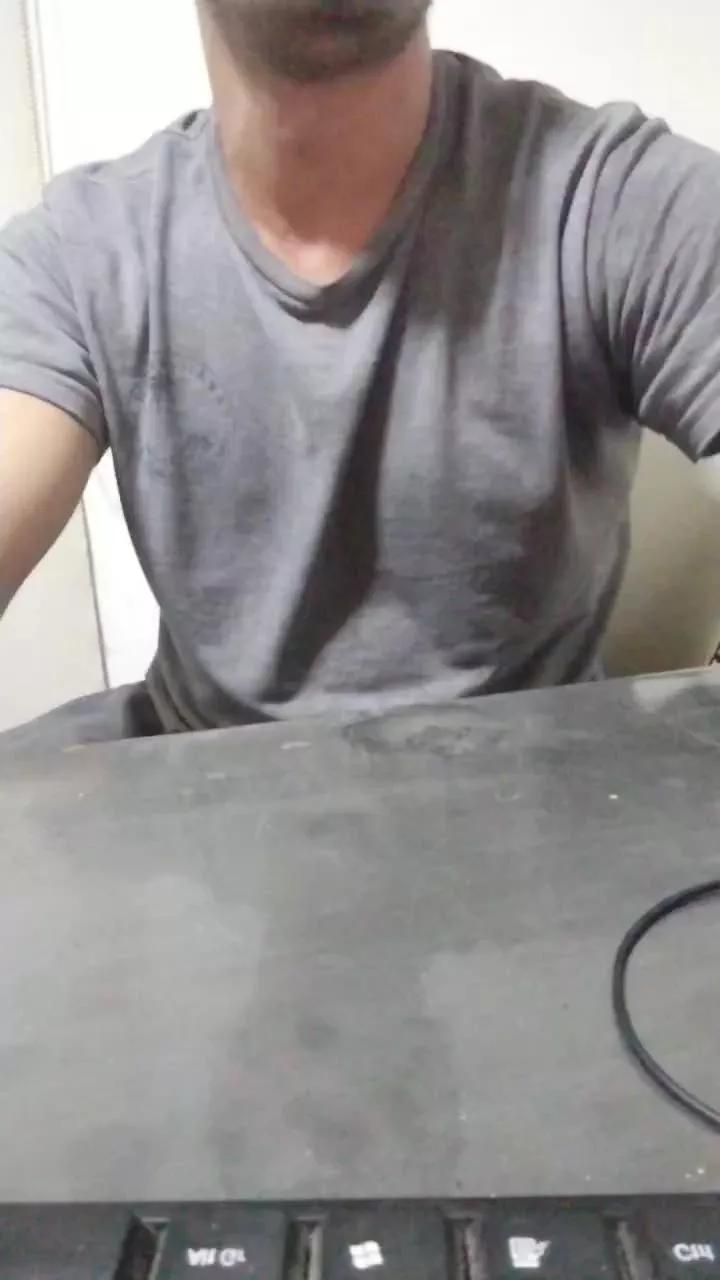 kevincho27 on Cam4 