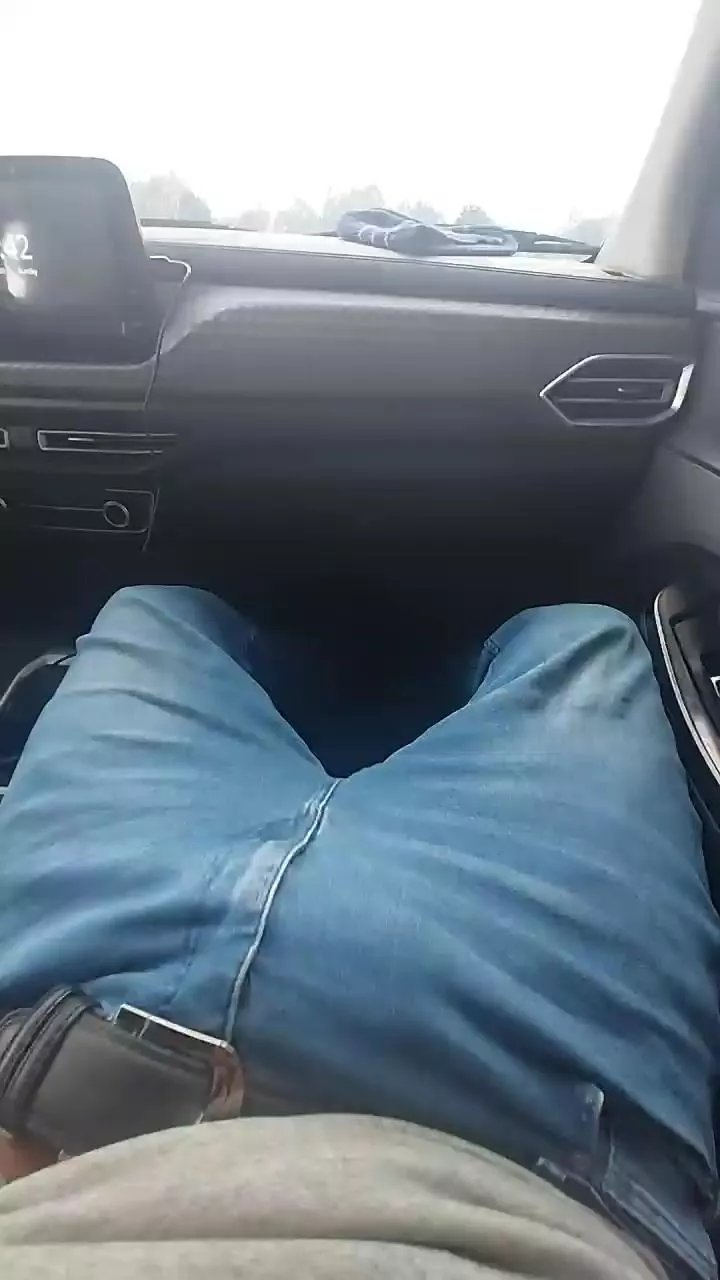 Offline Khalifaa29 on Cam4