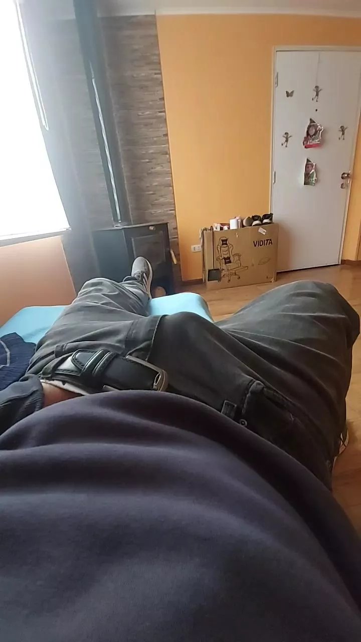 Offline Khalifaa29 on Cam4