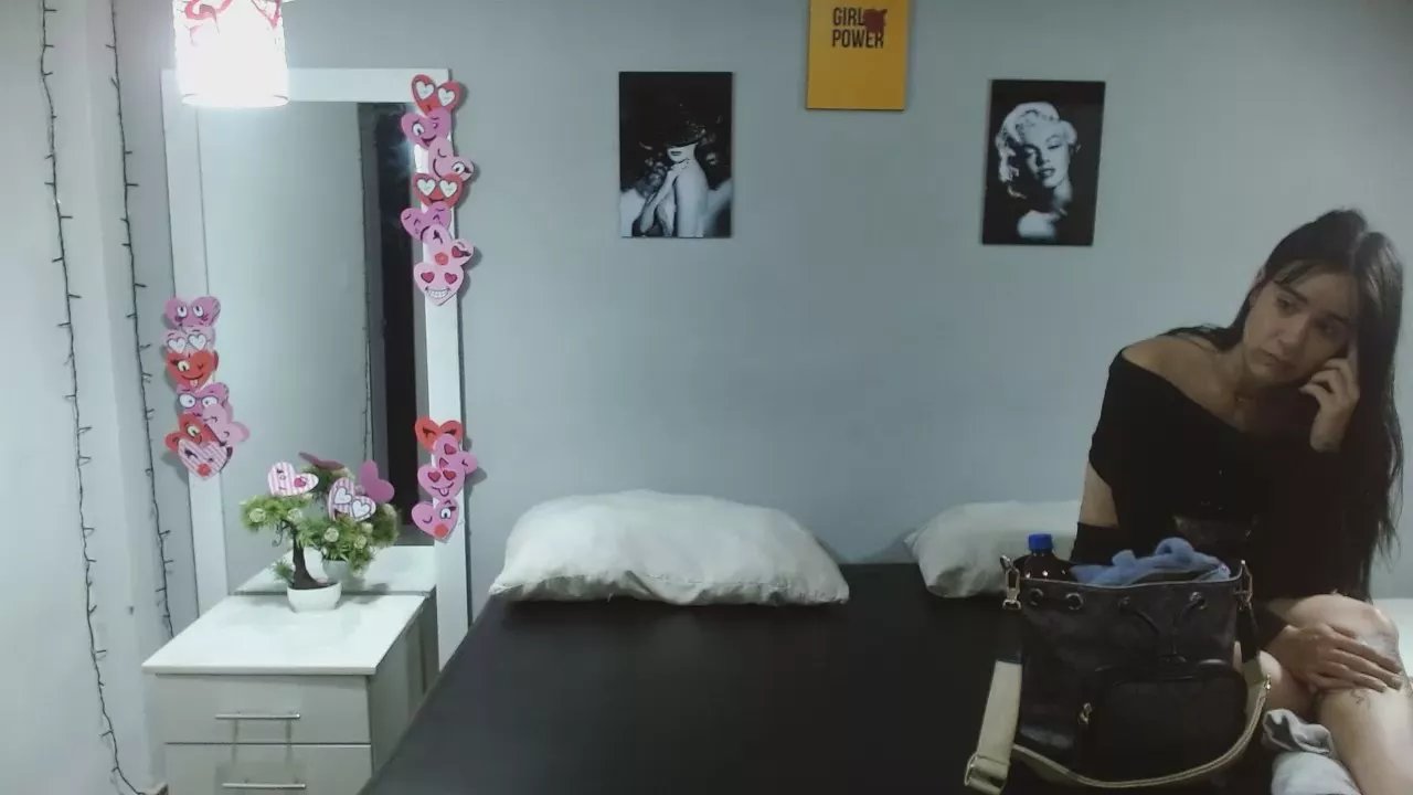 Offline Kimandyuk on Cam4