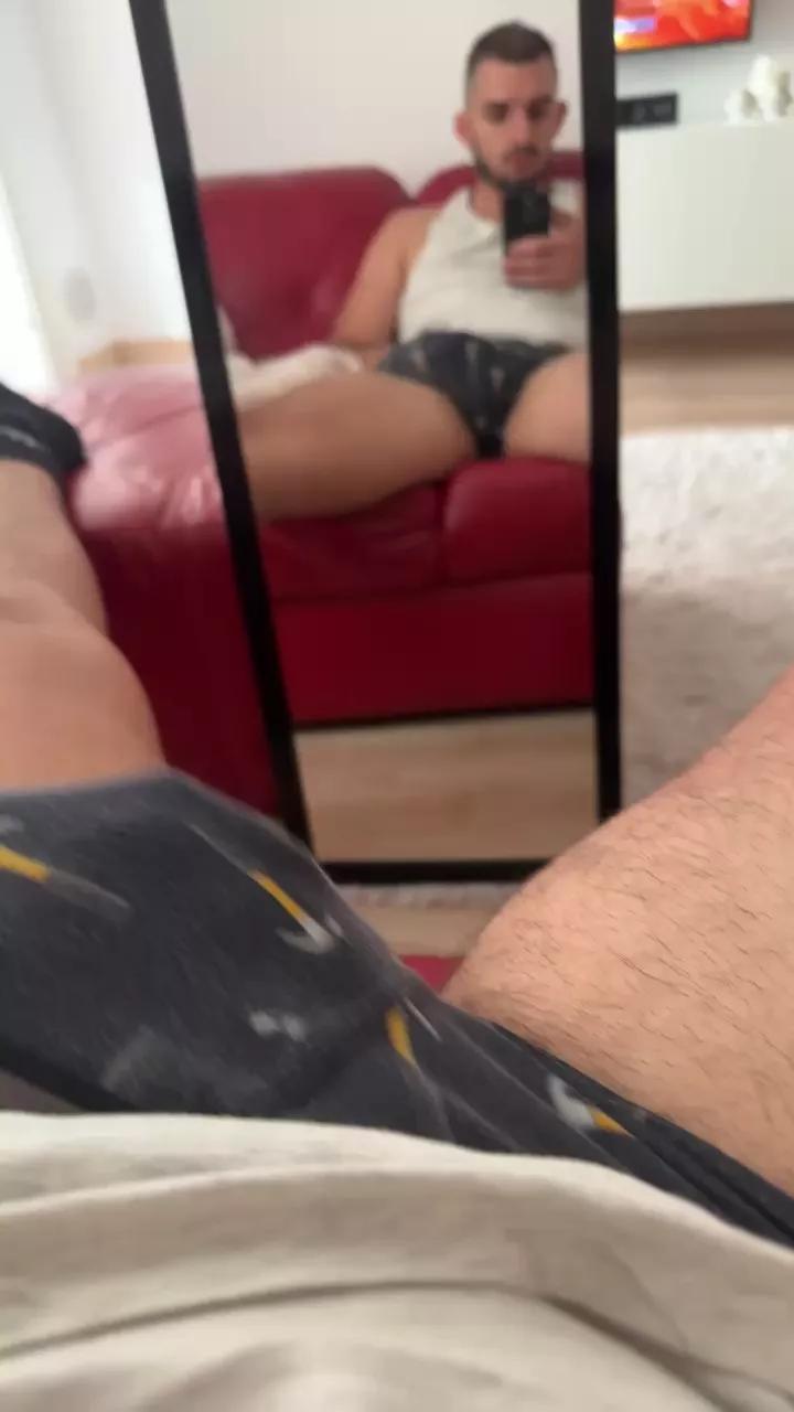 Kingg6969 on Cam4 