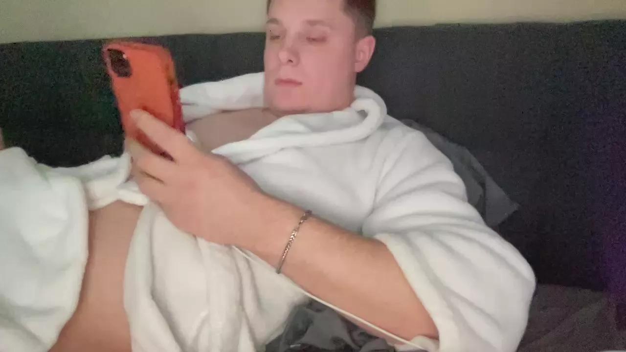Kinkyroboy on Cam4 