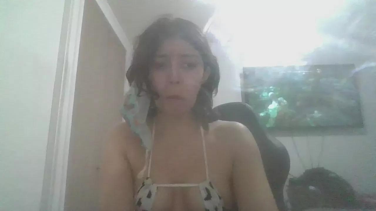 Kittymilkweed on Cam4 