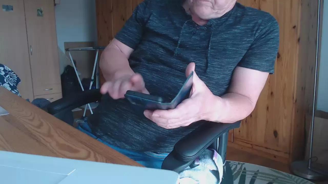 Kobold62 on Cam4 