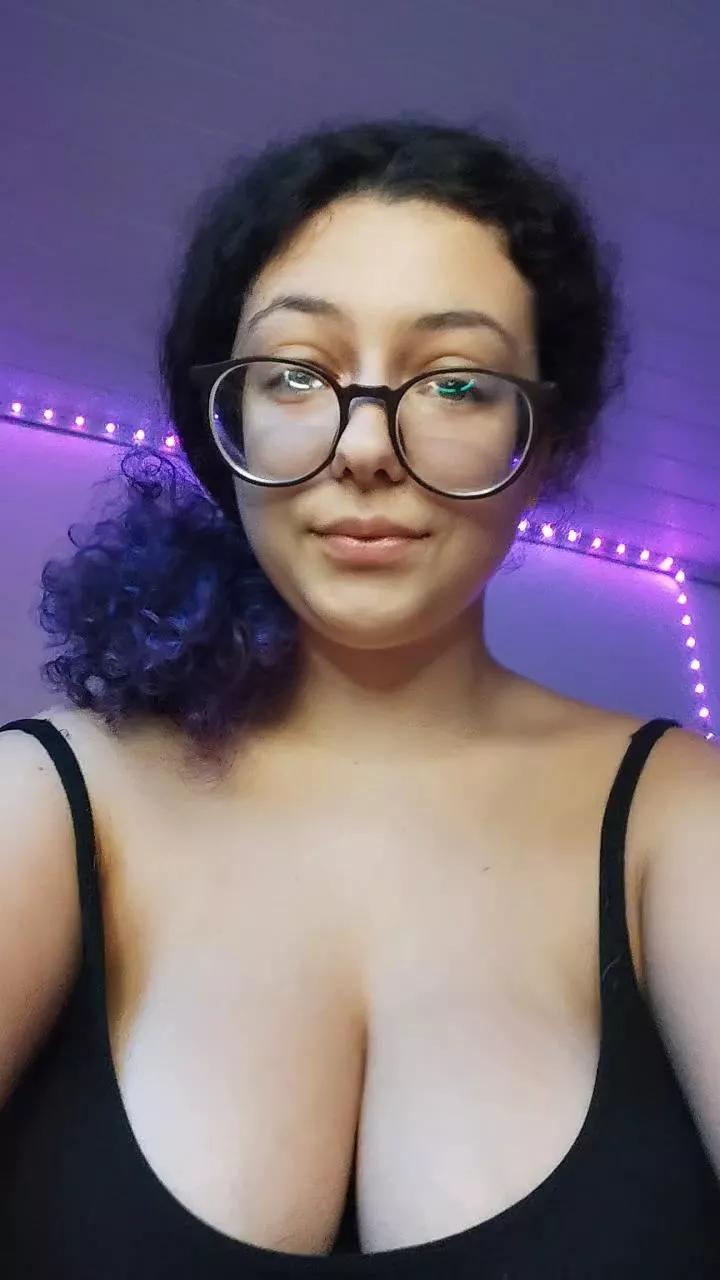 Kogumeladatrixx on Cam4 