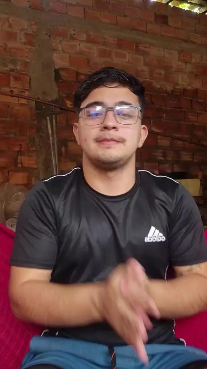 kuro37 on Cam4 