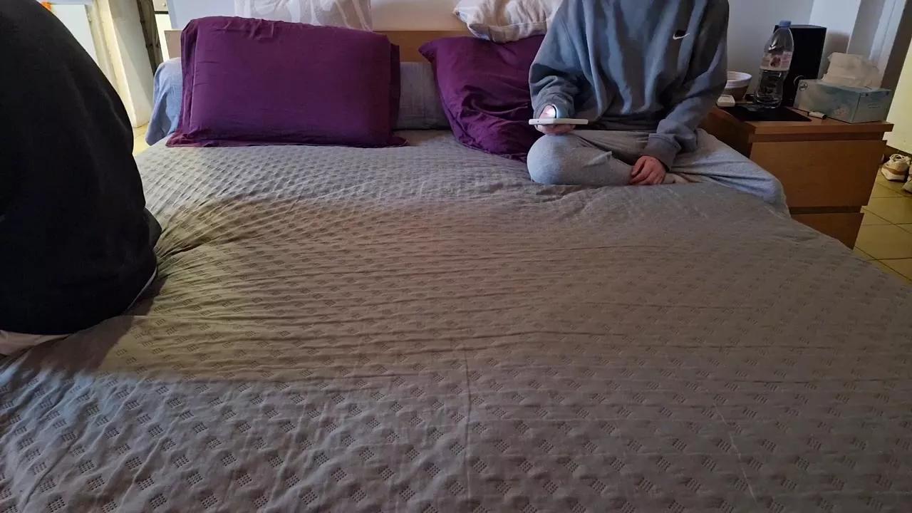 kyrakyra1 on Cam4 