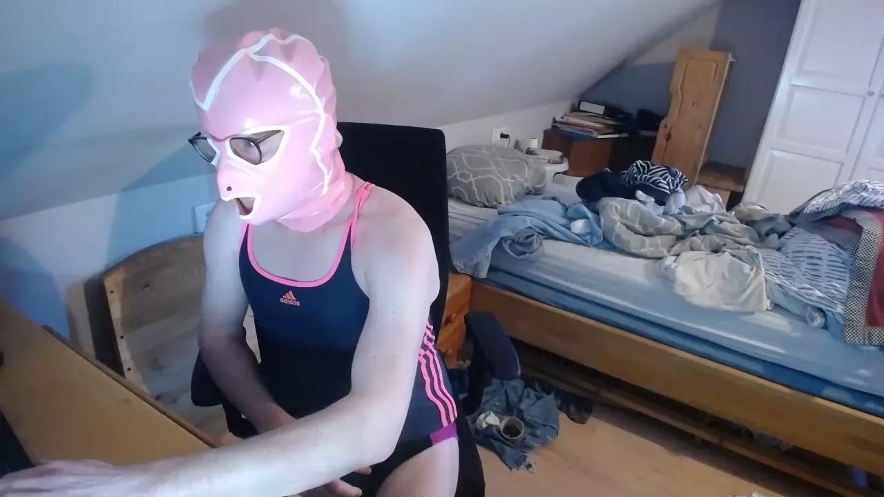 Latexsissyfun on Cam4 
