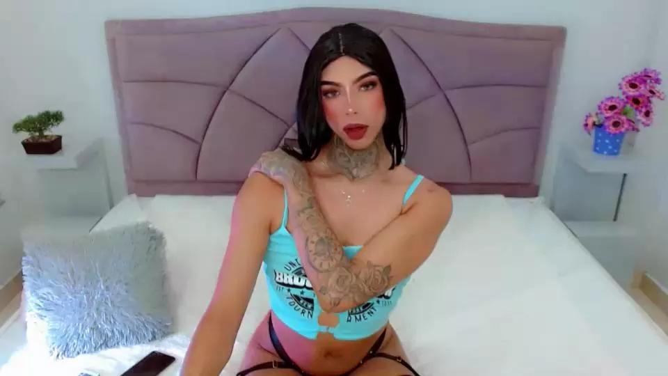 laurasweett18 on Cam4 