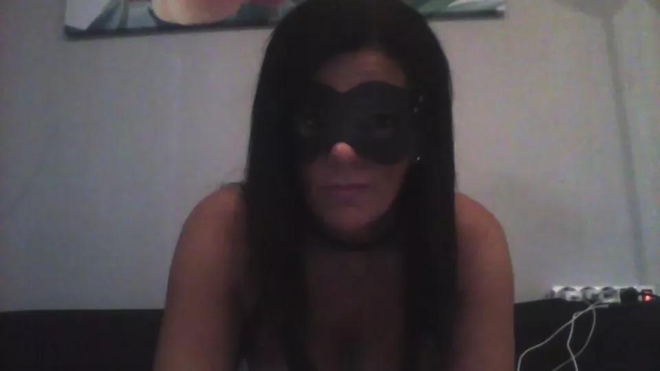 Lauratonynapoli on Cam4 