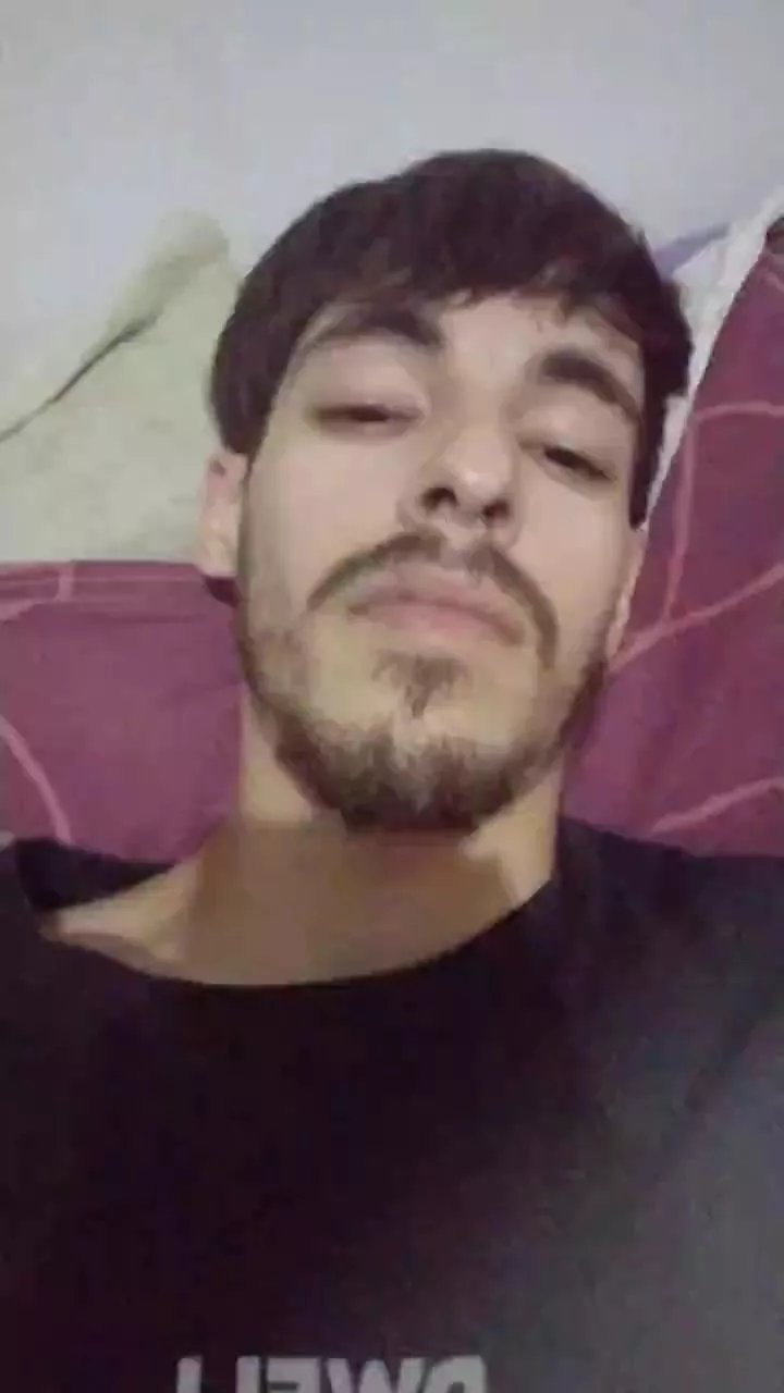 Offline leandrogallo on Cam4