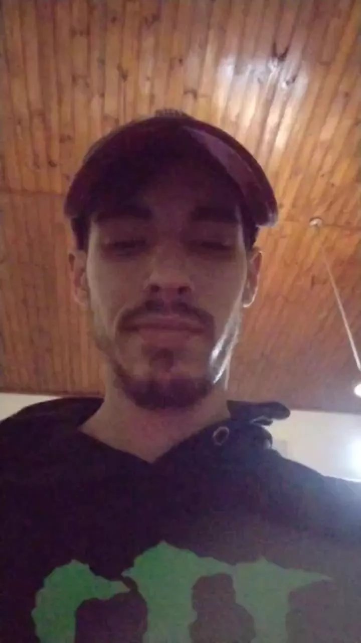 Offline leandrogallo on Cam4