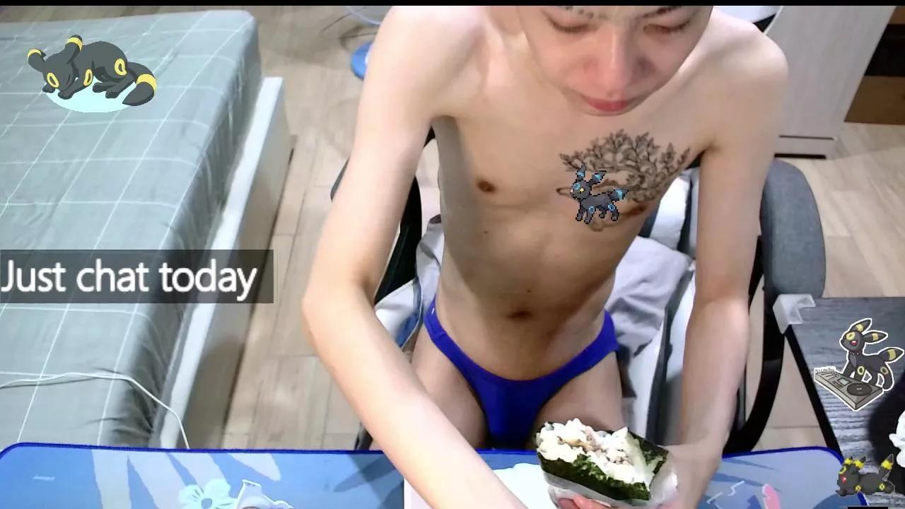 Leo0728 on Cam4 