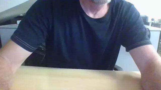 Leo_Hardyman on Cam4 